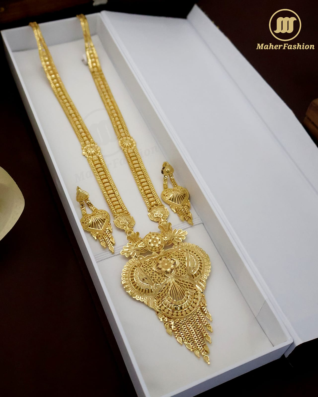 Traditional Golden Necklace